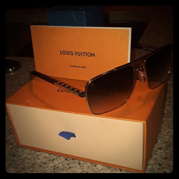 Louis Vuitton Sunglasses - Picture 1 of 5